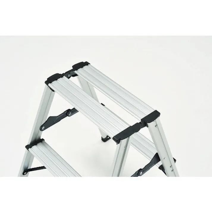 【CAINZ-DASH】トラスコ中山 アルミ製踏台 3段 高強度型 シルバー TSAF-3-SV【別送品】