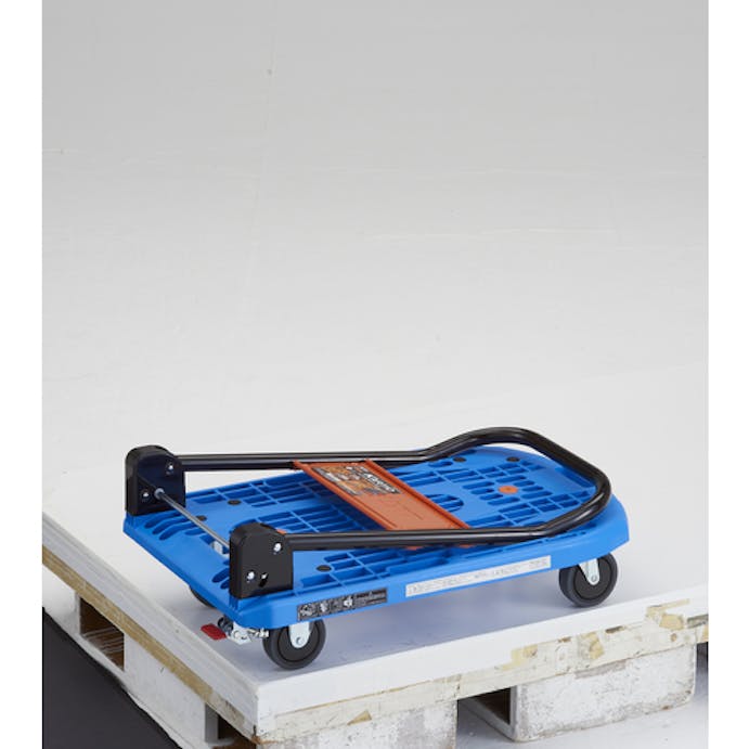 【CAINZ-DASH】トラスコ中山 樹脂台車　カルティオ（スチールハンドルタイプ）折畳　７８０Ｘ４９０　ブルー　ストッパー付 MPK-720-B-SS【別送品】