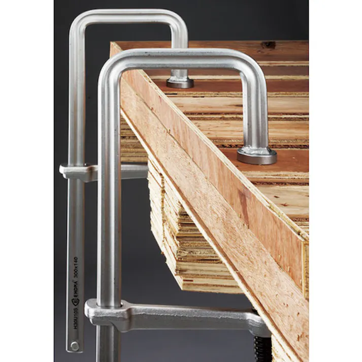 【CAINZ-DASH】トラスコ中山 クランプマルチ深アゴ型ラチェットタイプ 開き300mm アゴの深さ H30U10L【別送品】