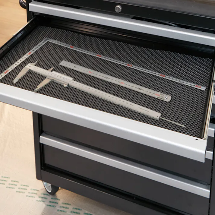 【CAINZ-DASH】トラスコ中山 ノンスリップマット 90X1000cm 黒 TNSM9010BK【別送品】