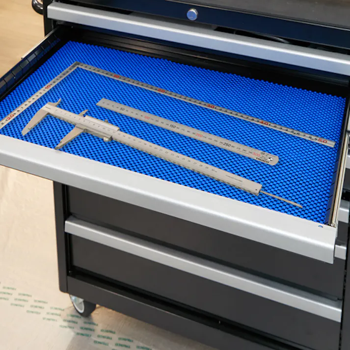 【CAINZ-DASH】トラスコ中山 ノンスリップマット 90X1000cm 青 TNSM9010B【別送品】