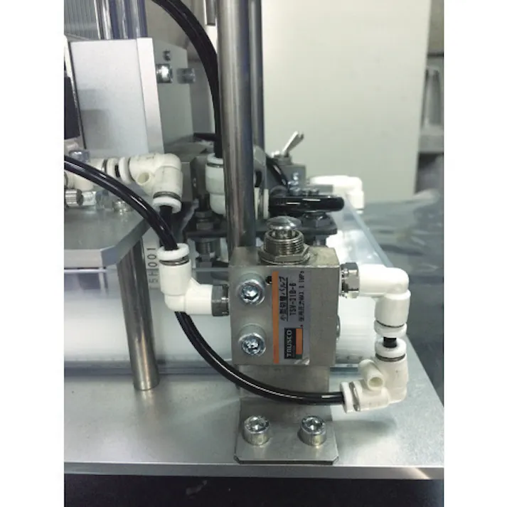 【CAINZ-DASH】トラスコ中山 3方向小型切替バルブ 3ポート 1/8 トグルレバータイプ TSV-31T-6【別送品】