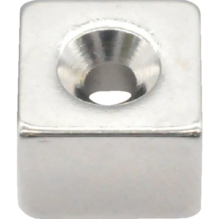 【CAINZ-DASH】トラスコ中山 ネオジム角形磁石 皿ねじ穴付 7MM×7MM×5MM M1.6 1個入 T07K05-M1.6【別送品】