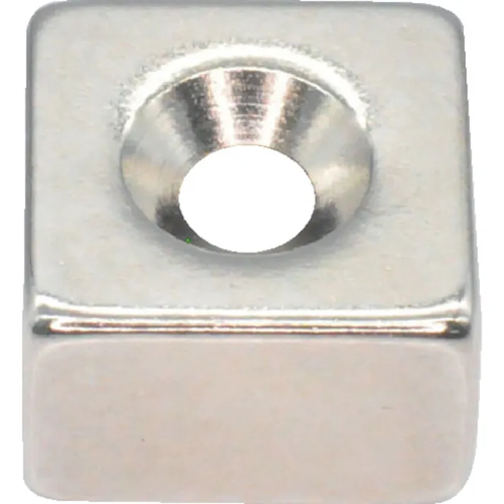 【CAINZ-DASH】トラスコ中山 ネオジム角形磁石 皿ねじ穴付 8MM×8MM×5MM M2 1個入 T08K05-M2【別送品】