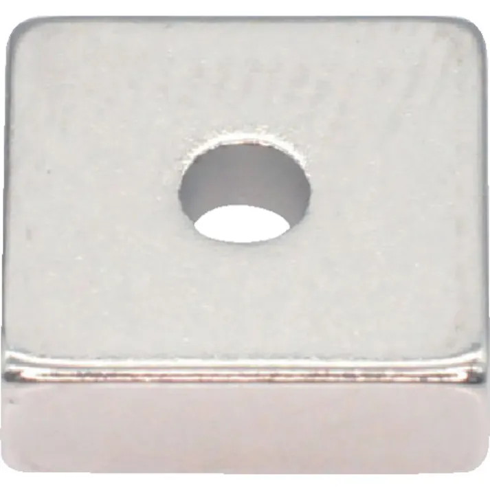 【CAINZ-DASH】トラスコ中山 ネオジム角形磁石 皿ねじ穴付 9MM×9MM×3MM M2 1個入 T09K03-M2【別送品】