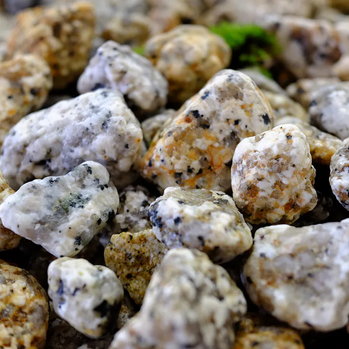 TAIKOH 伊勢砂利 8分 25-35mm 10kg 国産 化粧砂利 錆 さび サビ 中