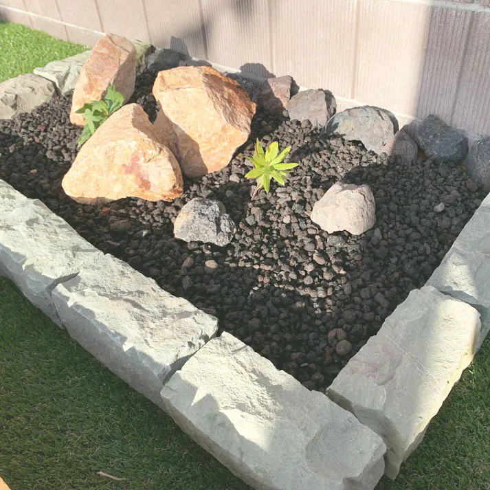 TAIKOH 溶岩砂利 1寸 28-35mm 10kg ラバストーン スコリア 化粧砂利 黒 ブラック グレー 玉石 中