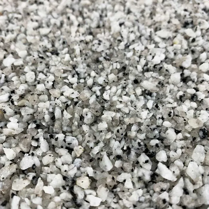 TAIKOH 稲田御影砕石 2-5mm 20kg 国産 化粧砂利 ホワイト 白 砕石 極小