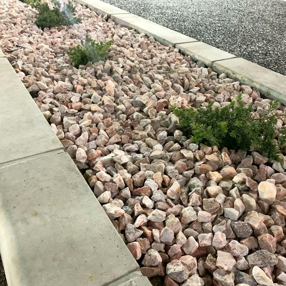 TAIKOH クラッシュピンク 8分 20-30mm 10kg 天然大理石 化粧砂利