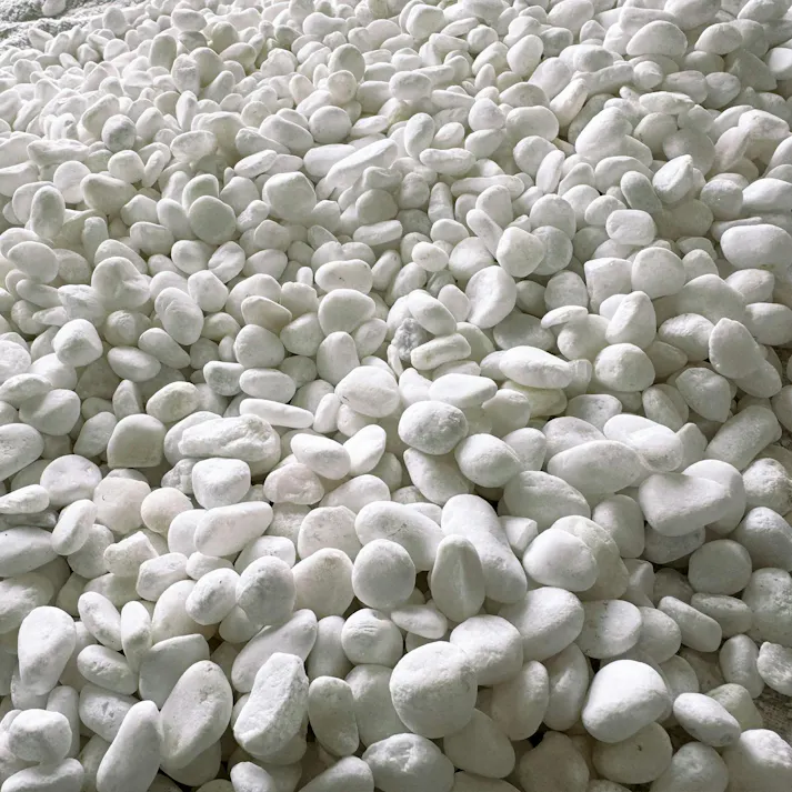 TAIKOH クリスタルホワイト 3分 10-15mm 10kg 化粧砂利 ホワイト 白 玉石 小