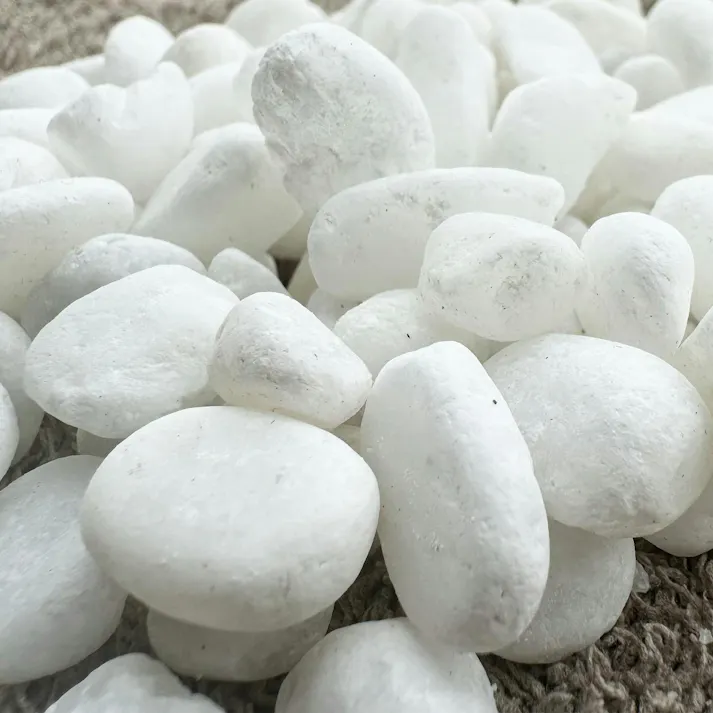 TAIKOH クリスタルホワイト 3分 10-15mm 10kg 化粧砂利 ホワイト 白 玉石 小