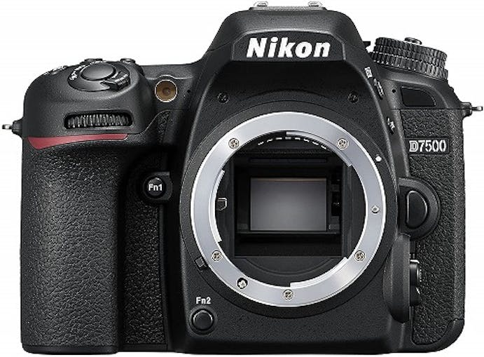 【お一人様一台限り】Nikon デジタル一眼レフカメラ D7500 ボディ ブラック 一眼レフカメラ