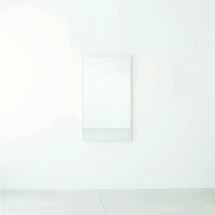 【日本製】【細枠ウォールミラー(幅60×高さ90cm)(ホワイト/白)】 天然木 姿見 鏡 ワイド ドレッサー 高級感 木製 飛散防止加工 壁掛け 国産 完成品