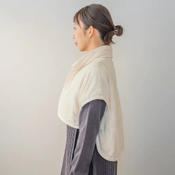 SilkFill シルク肩当て 外せる衿カバー付 約55×68cm ホワイト 中わた絹100％(富岡シルク(ぐんま200)) 側生地綿100％ GCK60208ET