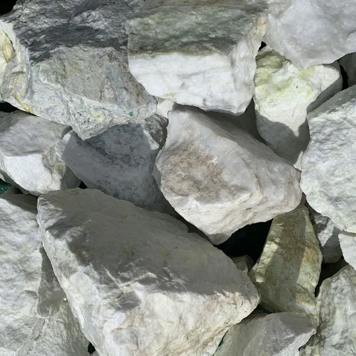 TAIKOH マーブルホワイトゴロタ 100-200mm 20kg 天然大理石 ロック 景石 ホワイト 白 割栗 大