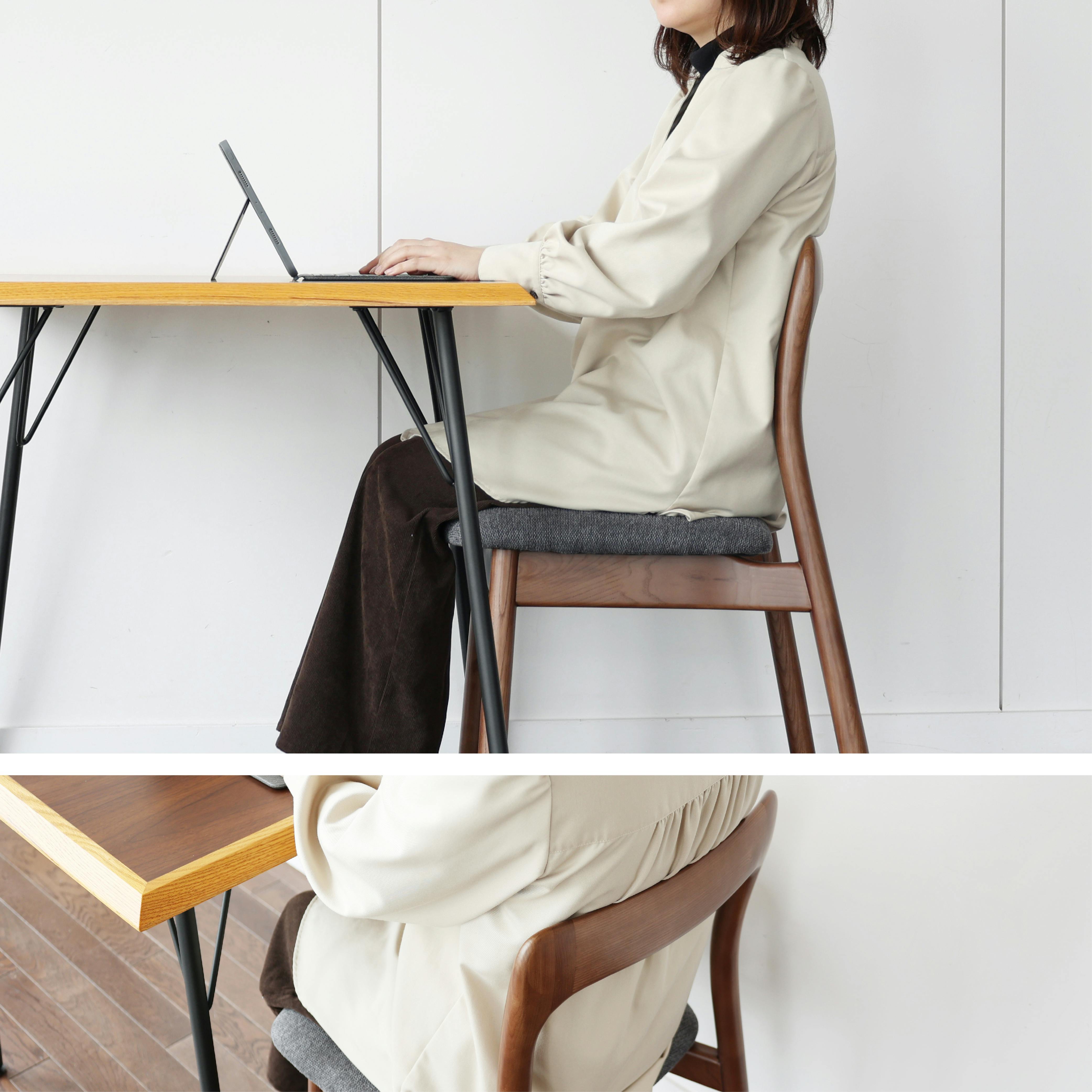 優しい曲線と天然木が美しいダイニングチェア Etna Chair ダイニング