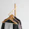 洋服を美しくかけられるハンガー Crane Hanger ナチュラル