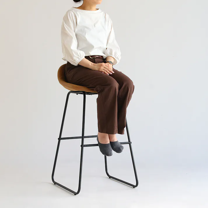 体にフィットする心地よいチェア Cheri Bar Stool バースツール ブラウン