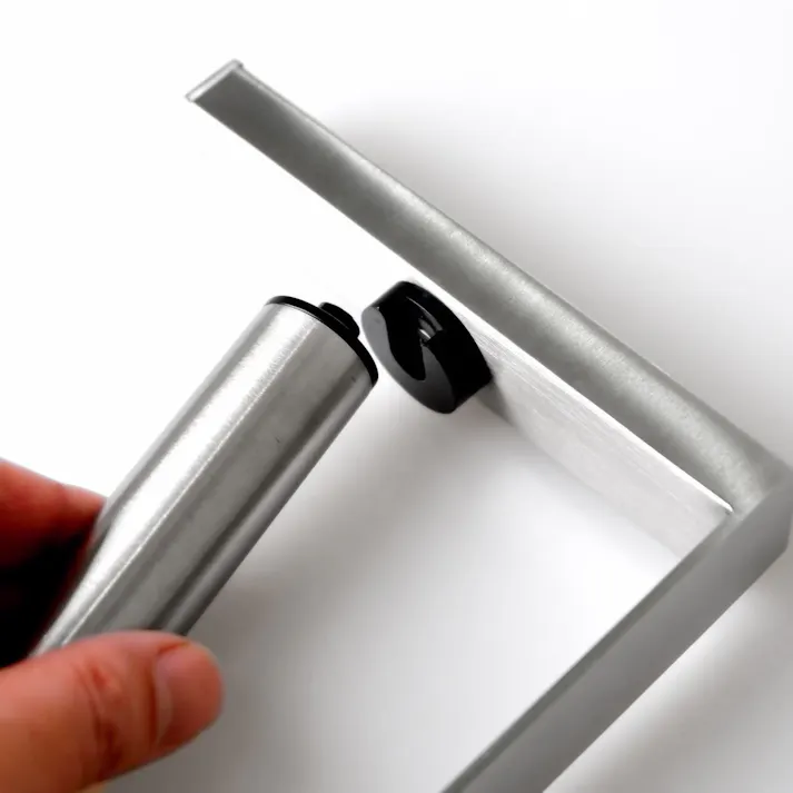 キッチンロールホルダー|ZACK 20992 ELIOS キッチン ロール ペーパー ホルダー 整理 収納 台所 料理 道具 スタンド 壁取付け 掛け DIY ステンレス おしゃれ 雑貨 かっこいい 上質 高級 ホテルライク 男前インテリア インダストリアル ドイツ デザイナーズ