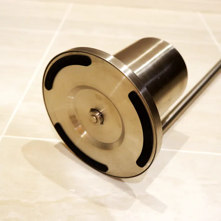 トイレットバトラー|ZACK 40188 MARINO 一体型 トイレットペーパー スタンド ステンレス 収納 トイレ掃除 トイレ収納 おしゃれ 雑貨 かっこいい 上質 高級 ホテルライク 男前インテリア インダストリアル ドイツ デザイナーズ