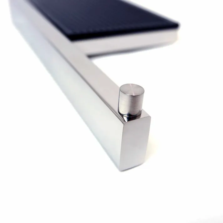 トイレットペーパーホルダー(トレイ付き)|ZACK 40407 LINEA ペーパーホルダー 壁付けタイプ 壁設置 DIY ステンレス 高級 ホテルライク インダストリアル ドイツ デザイナーズ