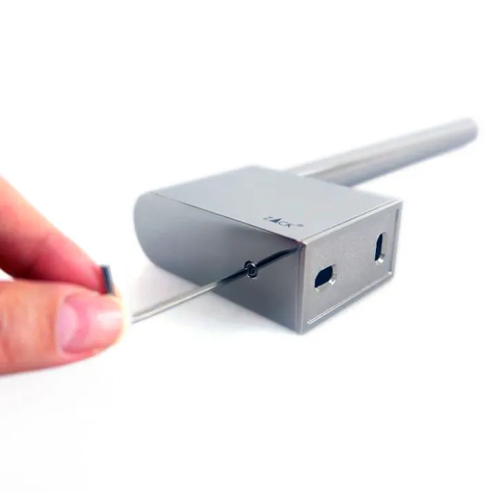 スペアトイレットロールホルダー|ZACK 40450 ATORE トイレットペーパーホルダー スペア用 トイレ用品 トイレ収納 サニタリー 壁付け DIY ステンレス おしゃれ 雑貨 かっこいい 上質 高級 ホテルライク 男前インテリア インダストリアル ドイツ デザイナーズ