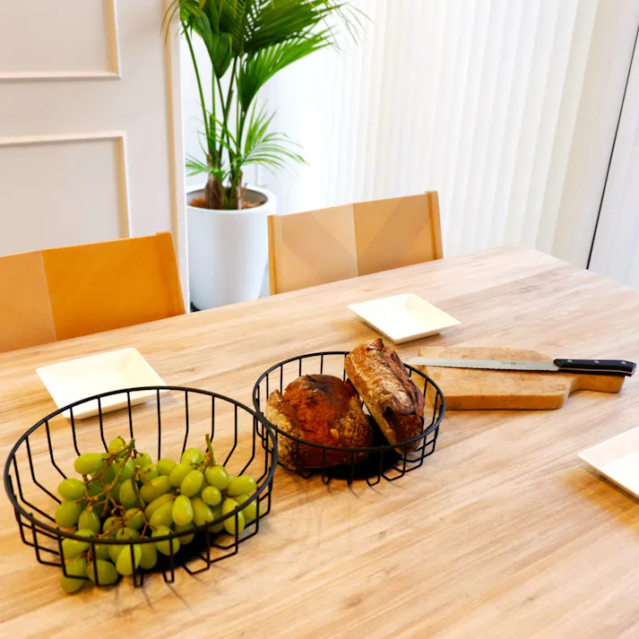 フルーツバスケット マットブラック|ZACK 30671 ABASSO フルーツボウル パンかご パン皿 ボウル 果物かご 幅広 収納容器 ステンレス おしゃれ 雑貨 かっこいい 上質 高級 ホテルライク 男前インテリア インダストリアル ドイツ デザイナーズ