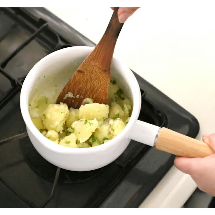 富士ホーロー ミルクパン ホーロー フタ付 15cm ガス火 IH対応 C-15M【片手鍋 蓋付き IH 200V 琺瑯 ホーロー鍋 キッチン用品 離乳食 調理器具】 レッド