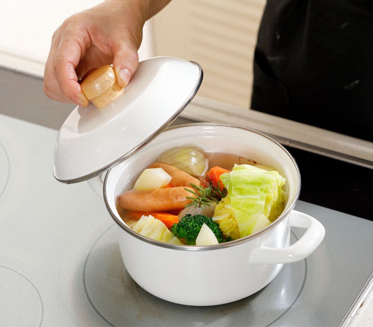 富士ホーロー ミニキャセロール 15cm ポリ蓋付き C-15W ガス火 IH対応