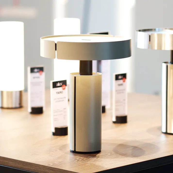 LED テーブルライト グレー|ZACK 60084 YARO テーブルランプ デスクライト 卓上 ライト 照明 調光 コードレス USB ホテルライク ステンレス おしゃれ 雑貨 かっこいい 上質 高級 ホテルライク 男前インテリア インダストリアル ドイツ デザイナーズ