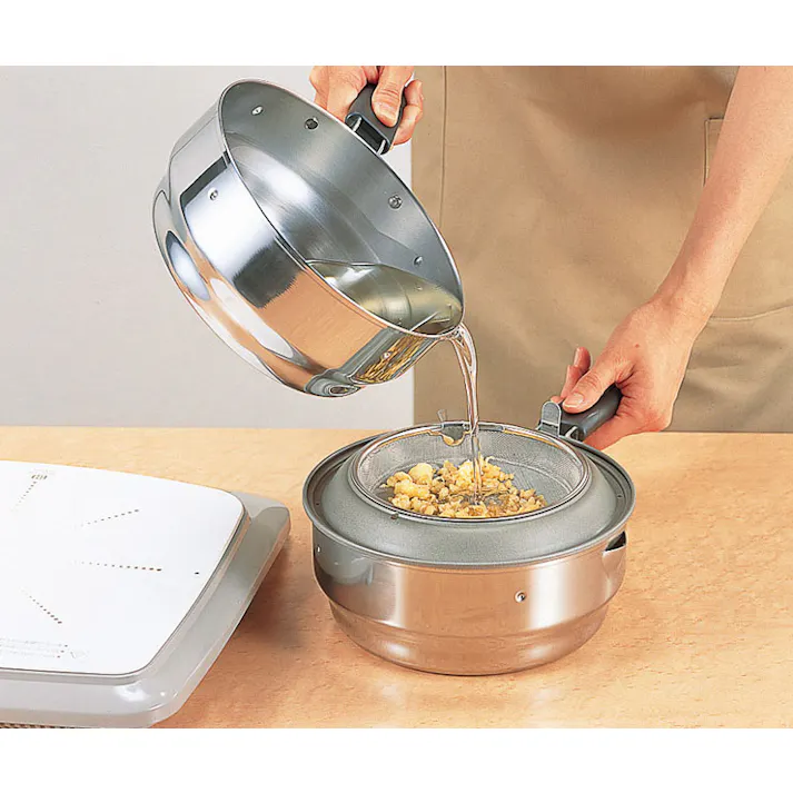 揚げてお仕舞い ステンレス オイルポット兼用天ぷら鍋 温度計付き ガス火 IH対応 O-0026 オダジマ【天ぷら鍋 揚げ鍋 セット オイルポット 揚げ網 こし網 日本製】