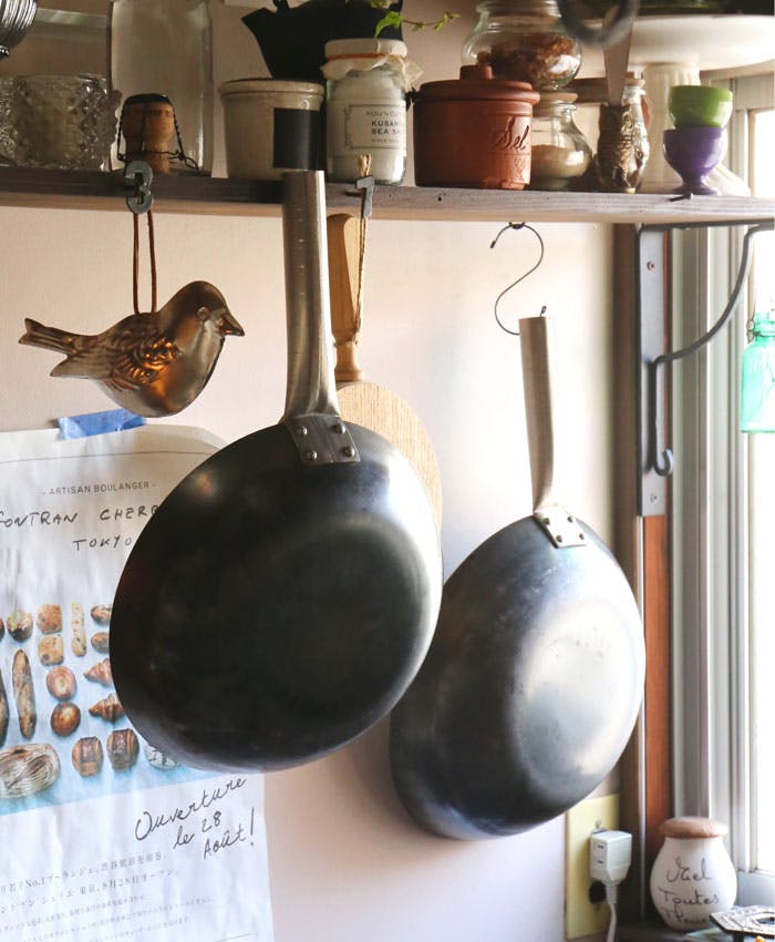 HANAKO+a 打ち出し窒化加工 深型フライパン チタンハンドル27 IH対応