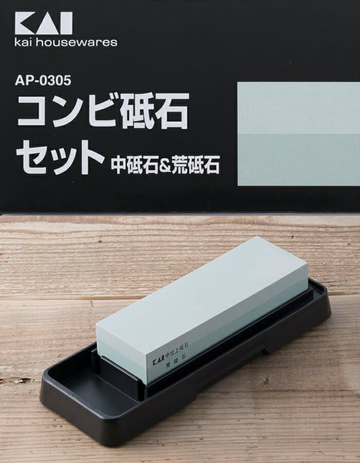 貝印 コンビ砥石セット(#400・#1000) AP0305【包丁研ぎ器 砥石 包丁】 | 作業工具・作業用品・作業収納 通販 |  ホームセンターのカインズ