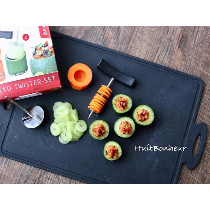 きれいのミカタ 丸めて煮沸消毒できるまな板 Mサイズ プラチナシリコン SILTEQ【電子レンジ除菌 食洗機対応 耐熱 カッティングボード シルテック】 オレンジ