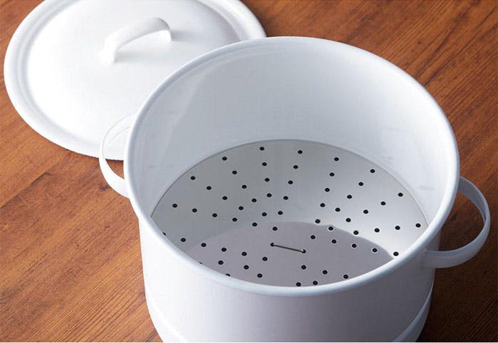 にちにち道具 蒸し鍋 21cm スノコ付き ホワイト IH対応 野田琺瑯【両手