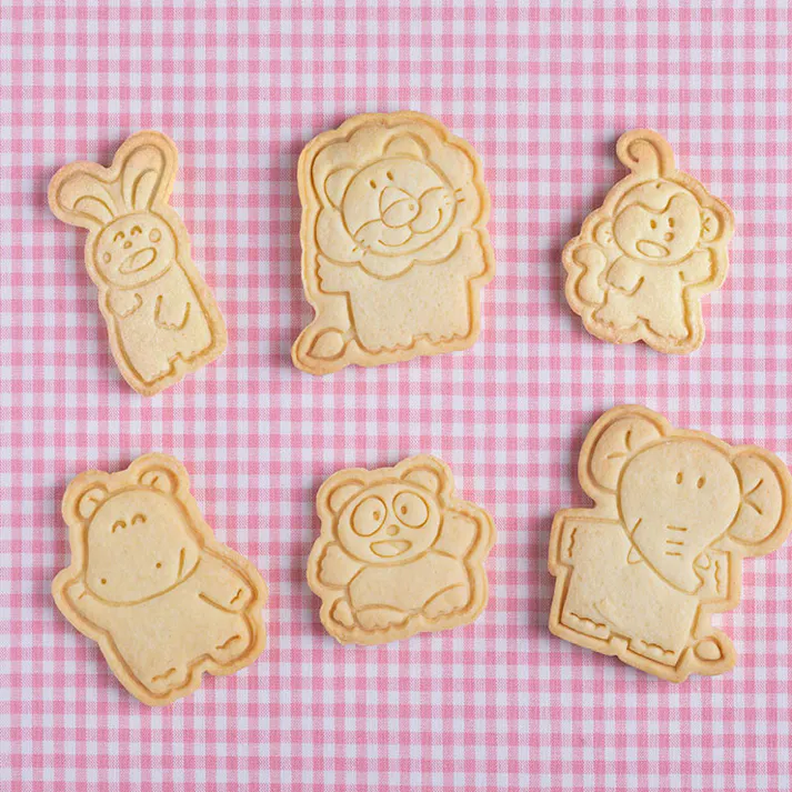 たべっ子どうぶつ クッキー抜き型セット らいおんくん・かばさん・ぱんださん DL8100 貝印 kai【たべっこどうぶつ グッズ クッキー型 お菓子型 キャラクター 日本製】