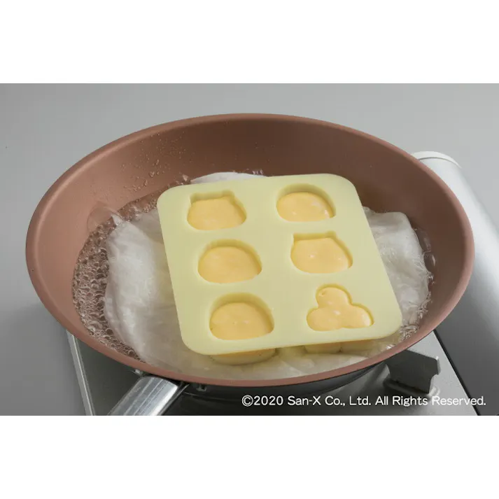 すみっコぐらし シリコーンカップケーキ型 DN0503 (しろくま、ぺんぎん~、とんかつ、ねこ、とかげ、たぴおか) 貝印【ゼリー型 プリン型】