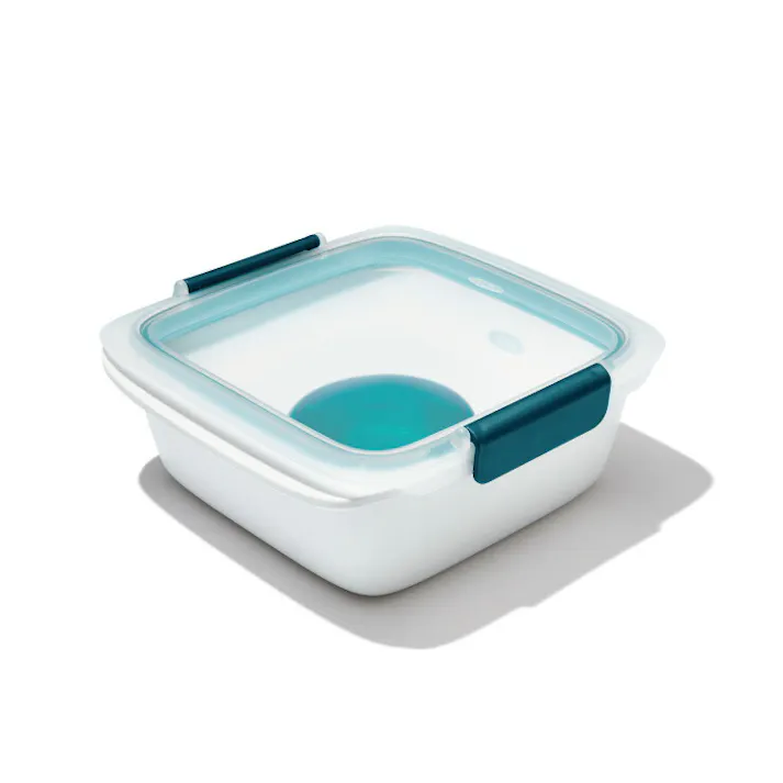 オクソー プレップ&ゴー サラダコンテナ 1.5L ソースカップ付き OXO 11301500【ランチボックス 弁当箱 どんぶり 2段 レンジ対応 食洗機対応 サラダ 丼ぶり お弁当 保存容器 密閉 冷蔵 冷凍 フードコンテナ】