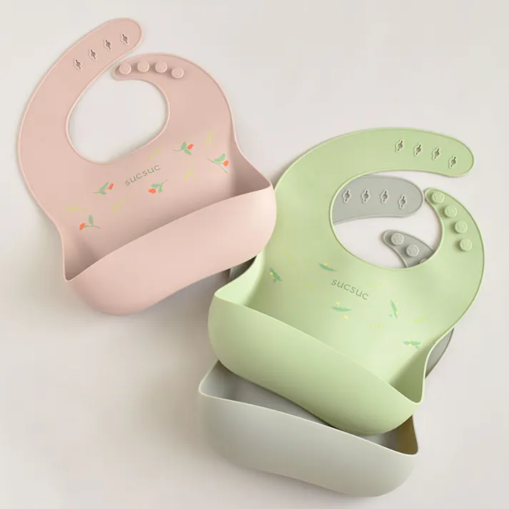 SUCSUC スクスク ポケット付シリコーンビブ 逸品社 シュガーランド【スタイ お食事エプロン よだれかけ ビブ シリコン ポケット付き 抗菌 ベビー用品】 ピンク