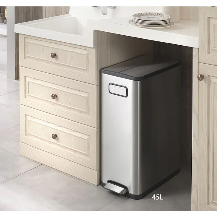 EKO エコフライ ステップビン 45L ペダル式 ゴミ箱 両開き キャスター付き イーケーオー シルバー EK9377【大容量 静音 ダストボックス ふた付き ペダル 両開きゴミ箱 低い キッチン カウンター下 リビング オフィス】 シルバー