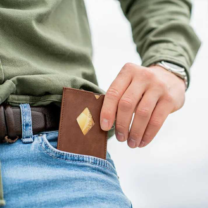 EXENTRI エキセントリ CITY シティ スキミング防止 RFIDブロック【クレジットカードケース 薄型 縦型 カードケース 磁器 防止 メンズ レディース】 ヘーゼルナッツ