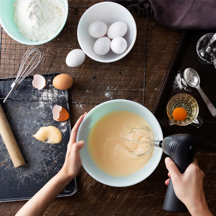 貝印 ハンドミキサー ホイッパー チャコールDL-6430 ウォームDL-6431 HAND MIXER WHIPPER【電動ミキサー シングルウイスク キッチン家電】 チャコールブラック