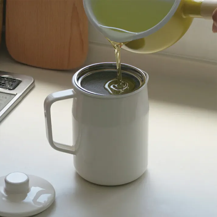 富士ホーロー フィルト オイルポット ホーロー 1.0L 二重こし網 ステンレスフィルター【油ポット 油入れ 琺瑯 ほうろう 油こし器 スリム コンパクト ミニ 小さめ 揚げ物 調理器具】 グリーン