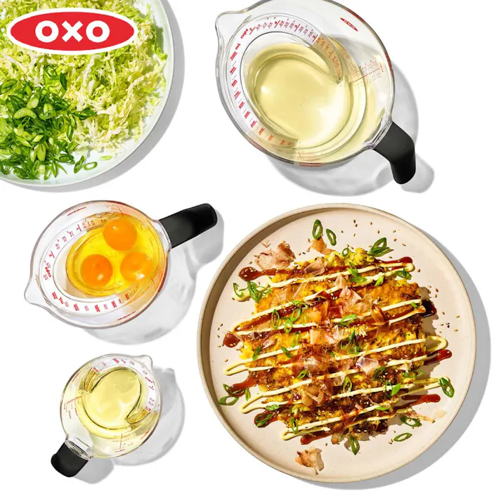 オクソー アングルドメジャーカップ 中 500ml OXO 05078091【計量カップ 耐熱 レンジ メジャーカップ 目盛付き 食洗機対応】