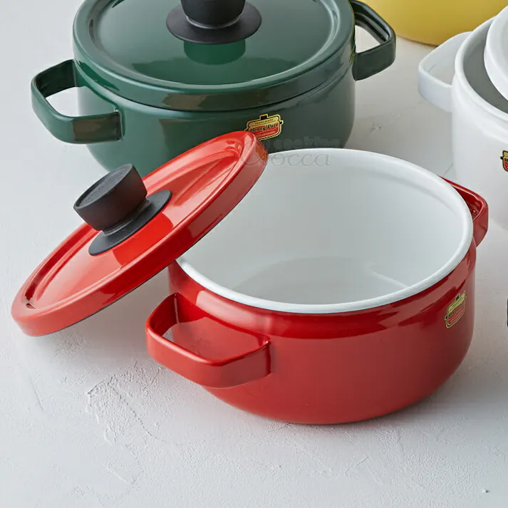 富士ホーロー ソリッド ホーロー キャセロール 20cm 3.0L ガス火 IH対応 SD-20W【両手鍋 IH200V 20センチ ホーロー鍋 調理器具 琺瑯鍋 直火 シンプル キッチン用品】 レッド