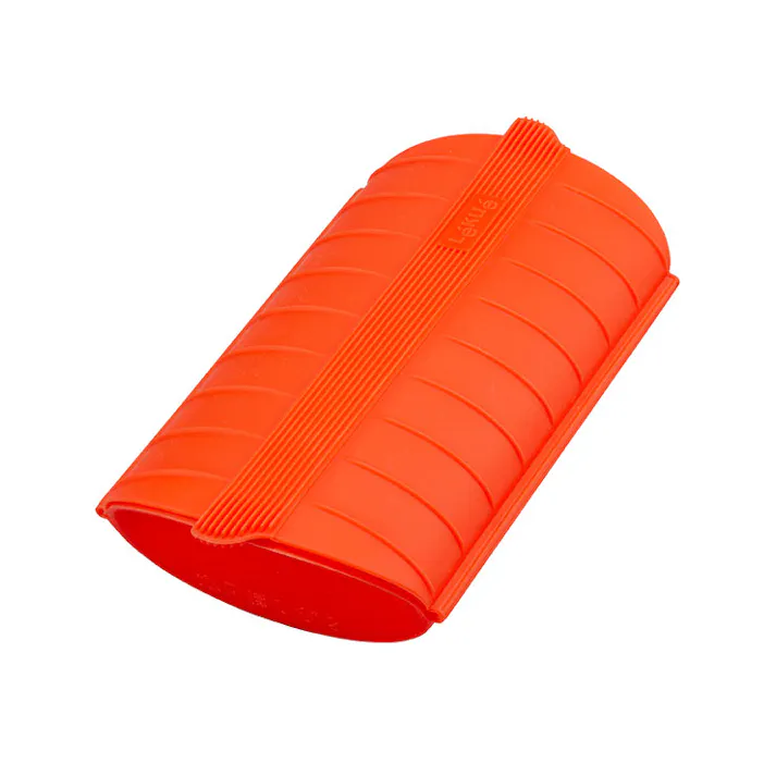 ルクエ スチームケース SS レシピ付き Lekue 7203【蒸し器 シリコンスチーマー 電子レンジ調理器 オーブン調理 食洗機対応】 レッド