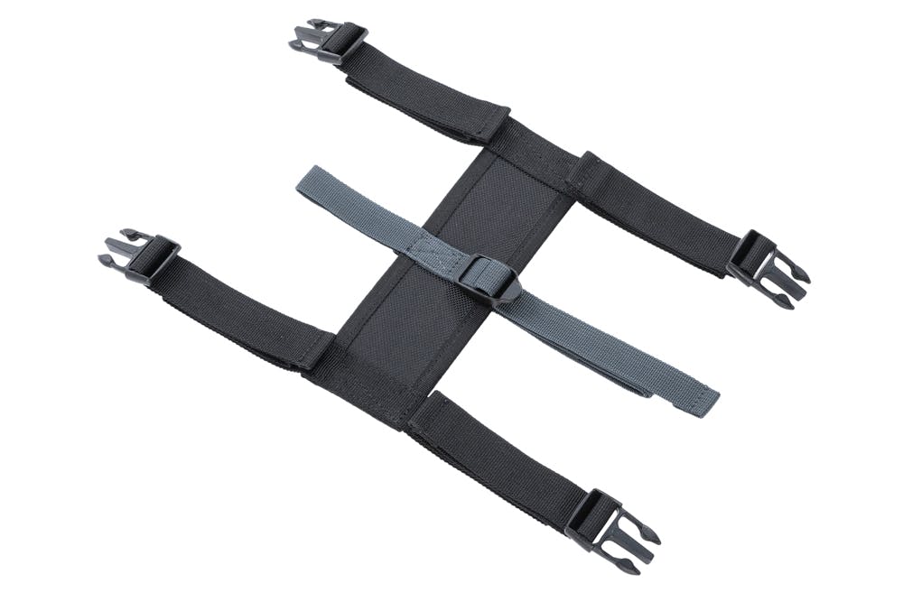 TANAX タナックス イージーベーススリム (MFK-248・249・250・257・271・272・273用) MP-334 カー用品・バイク用品 TANAX タナックス イージーベーススリム (MFK-248・249・250・257・271・272・273用) MP-334 カー用品・バイク用品