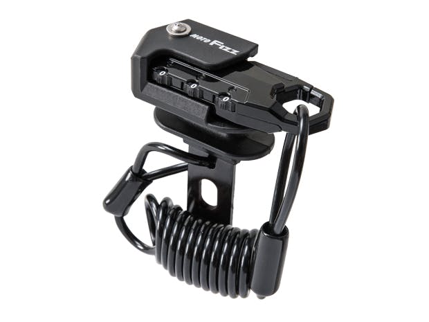 TANAX タナックス ヘルメット用ワイヤーロック コイル (ブラック) MF-4758 カー用品・バイク用品 TANAX タナックス ヘルメット用ワイヤーロック コイル (ブラック) MF-4758 カー用品・バイク用品