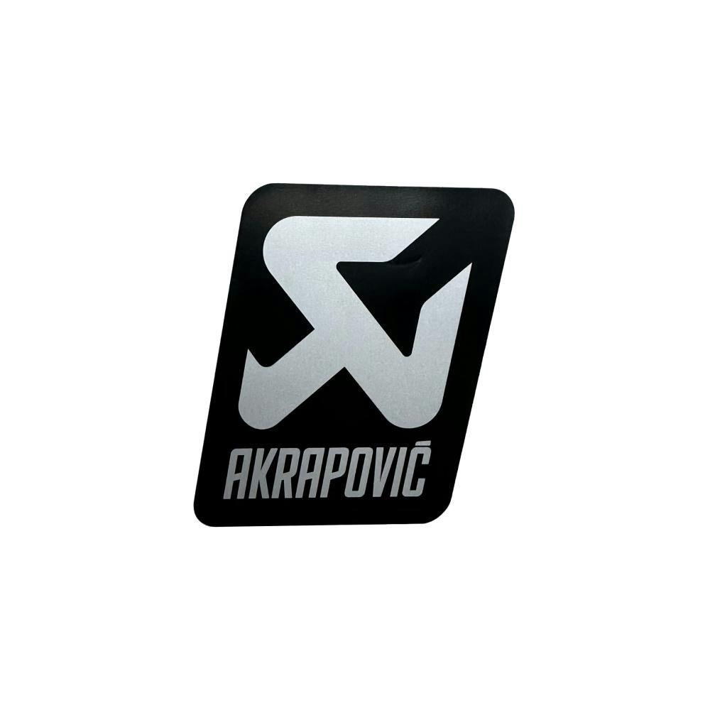 AKRAPOVIC (アクラポビッチ) 耐熱サイレンサー ステッカー NEWシルバーロゴ/アルミ 57x60mm P-VST18AL | アクセサリー  通販 | ホームセンターのカインズ