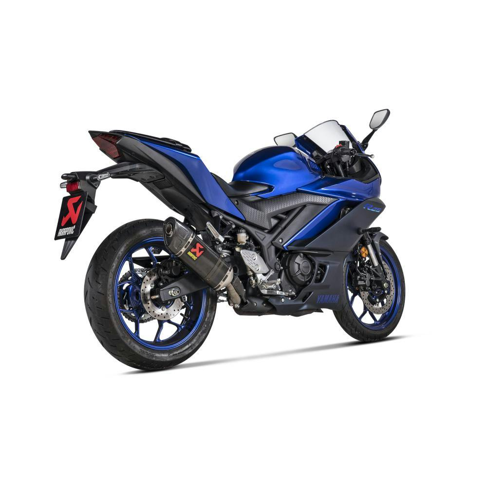 AKRAPOVIC (アクラポビッチ) スリップオンライン スリップオン